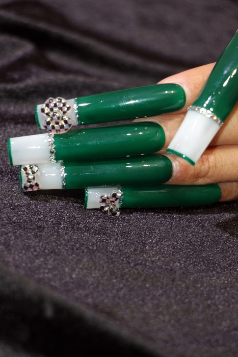 Jade fingertip diamond manicure【H44-1201】