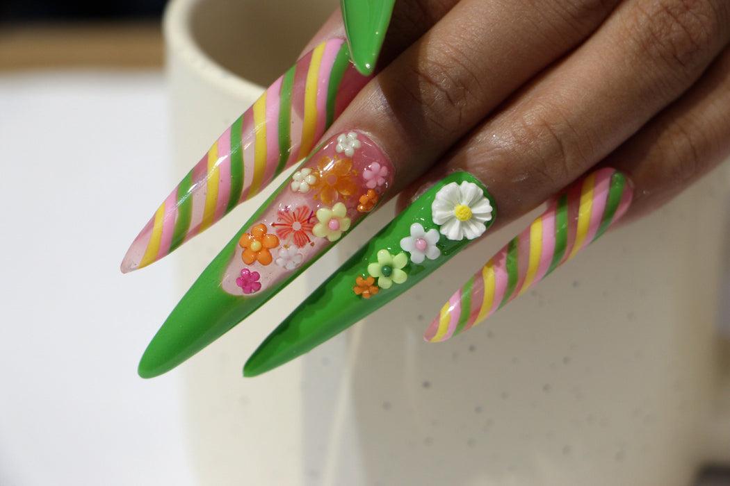 Green flower manicure【S42-1108】