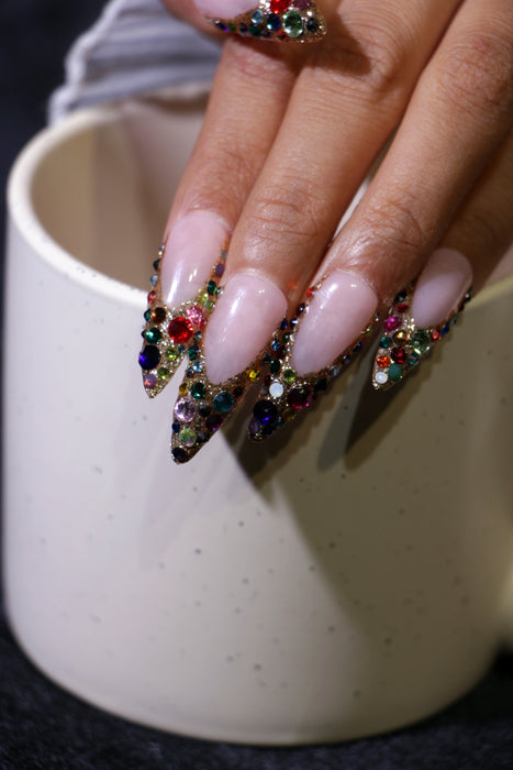 Cute, cool and pointy manicure【S43-1172】